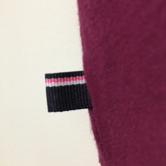 Tommy Hilfigher Shirt - Picture 5 of 5